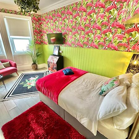 Lemur Lodge - Boutique Apartments - Short Stroll To The Beach Bournemouth Eksteriør billede
