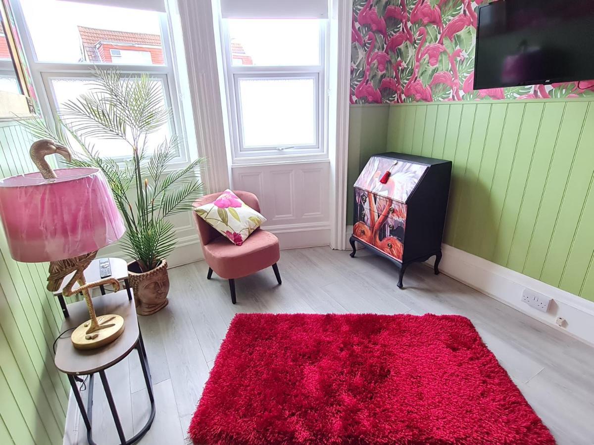 Lemur Lodge - Boutique Apartments - Short Stroll To The Beach Bournemouth Eksteriør billede