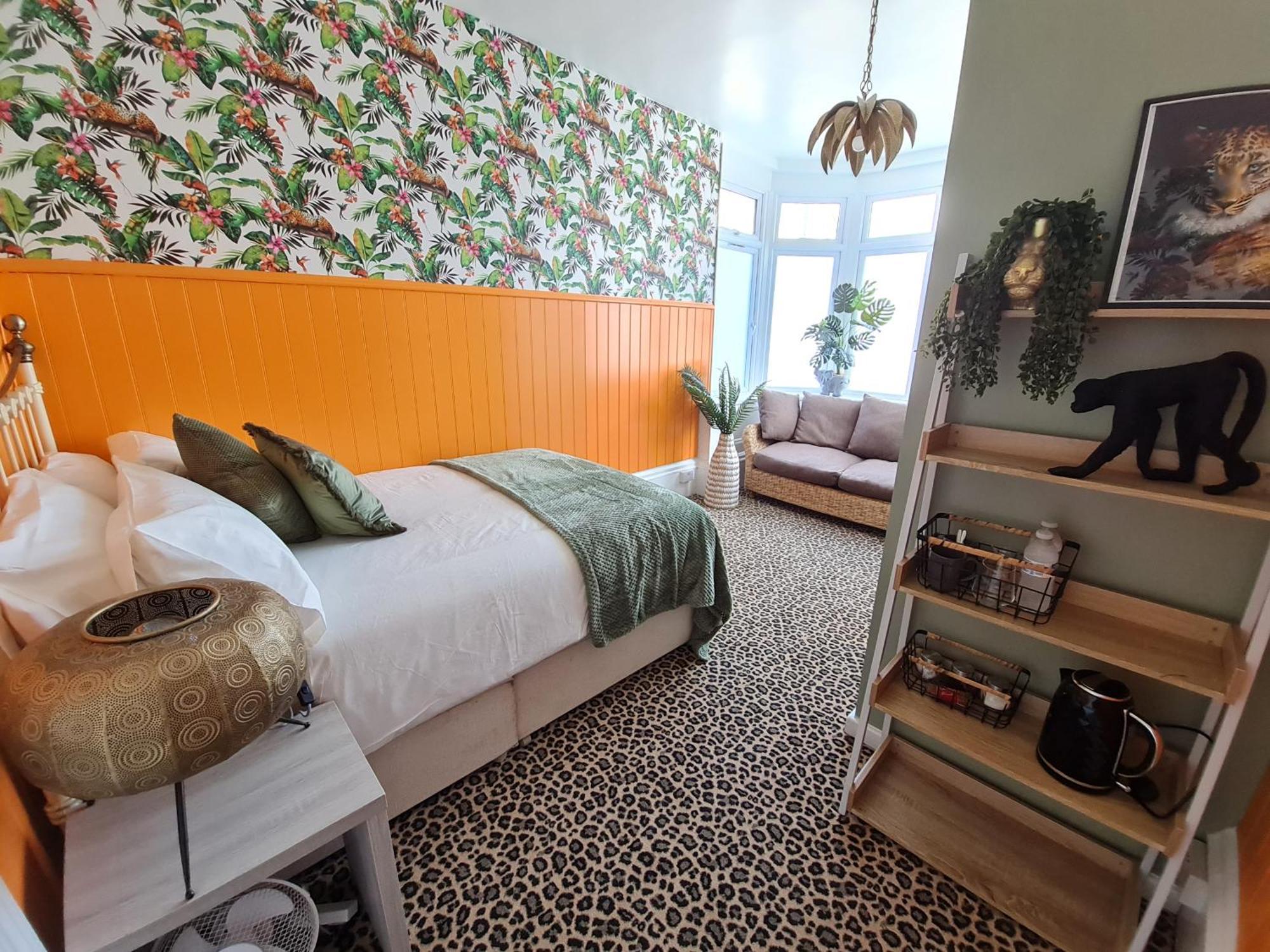 Lemur Lodge - Boutique Apartments - Short Stroll To The Beach Bournemouth Eksteriør billede