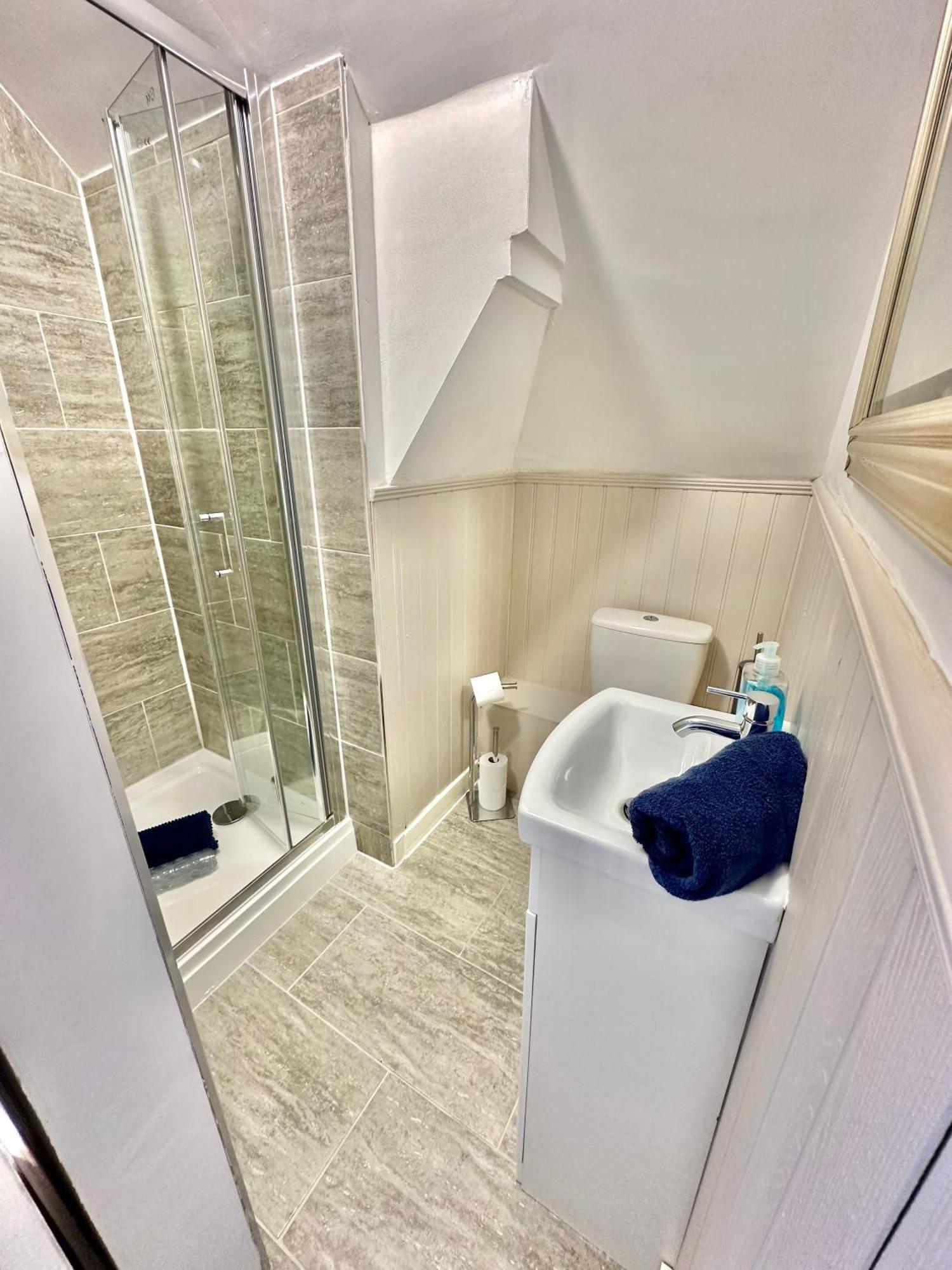 Lemur Lodge - Boutique Apartments - Short Stroll To The Beach Bournemouth Eksteriør billede