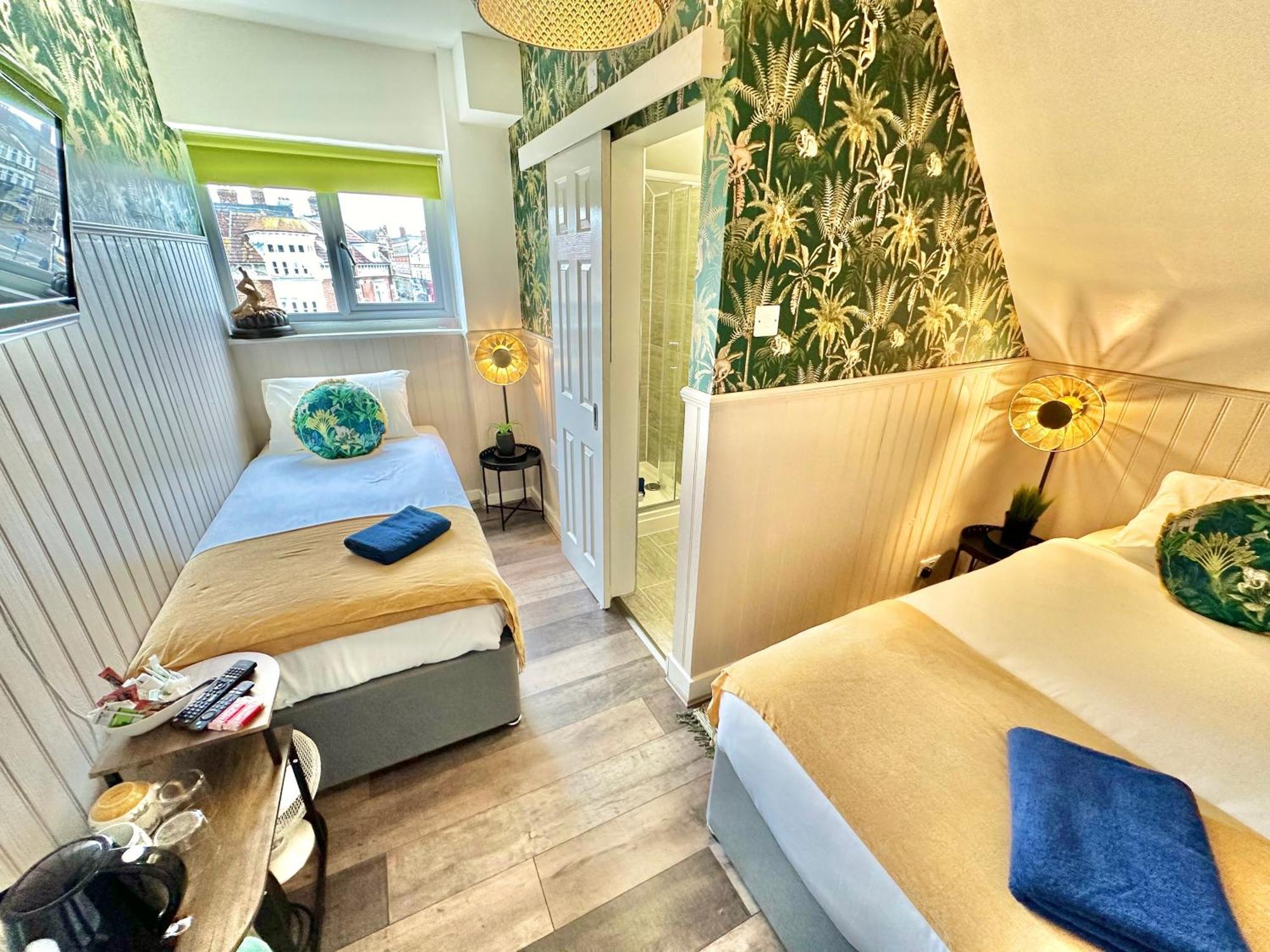 Lemur Lodge - Boutique Apartments - Short Stroll To The Beach Bournemouth Eksteriør billede