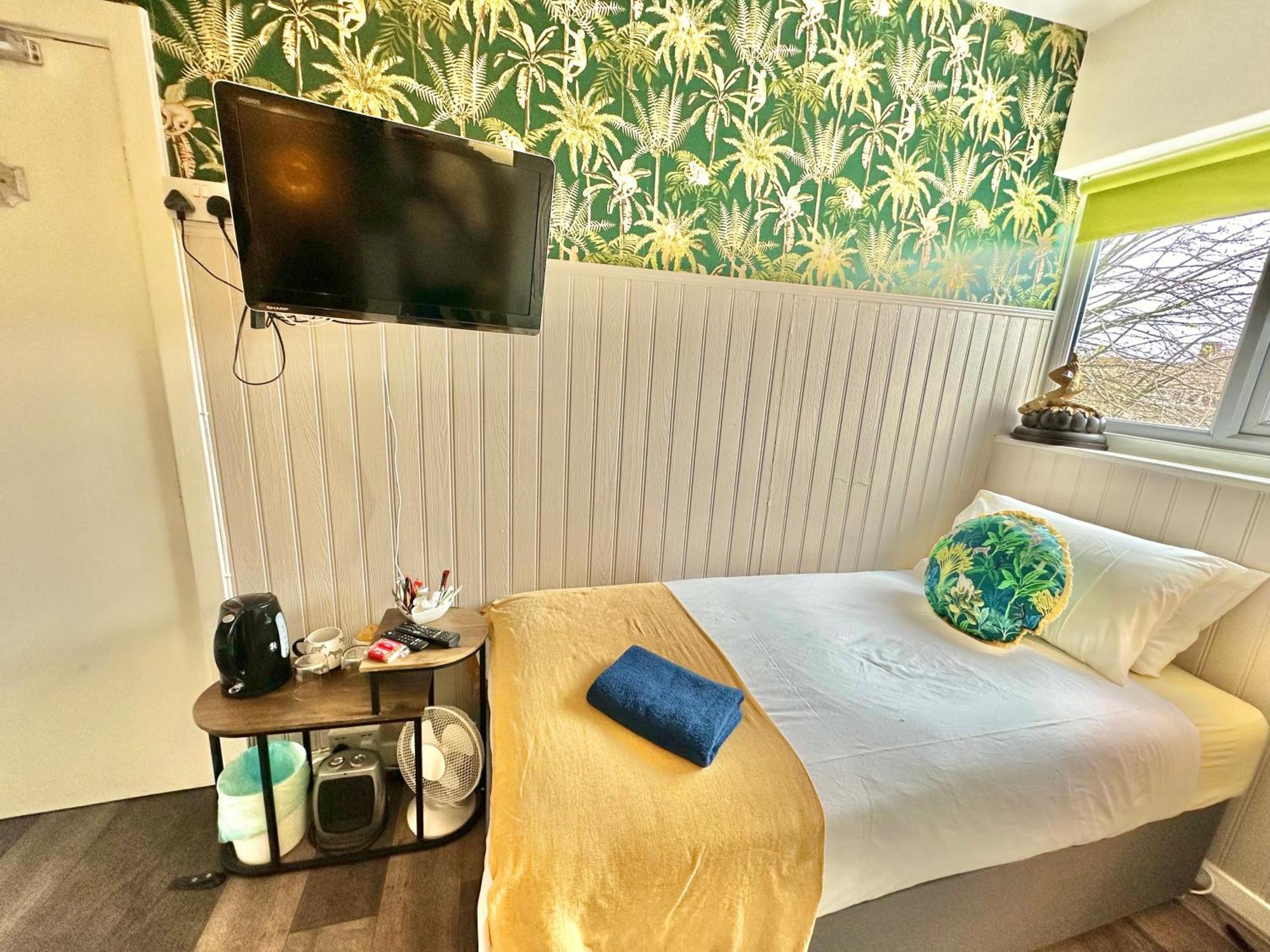 Lemur Lodge - Boutique Apartments - Short Stroll To The Beach Bournemouth Eksteriør billede