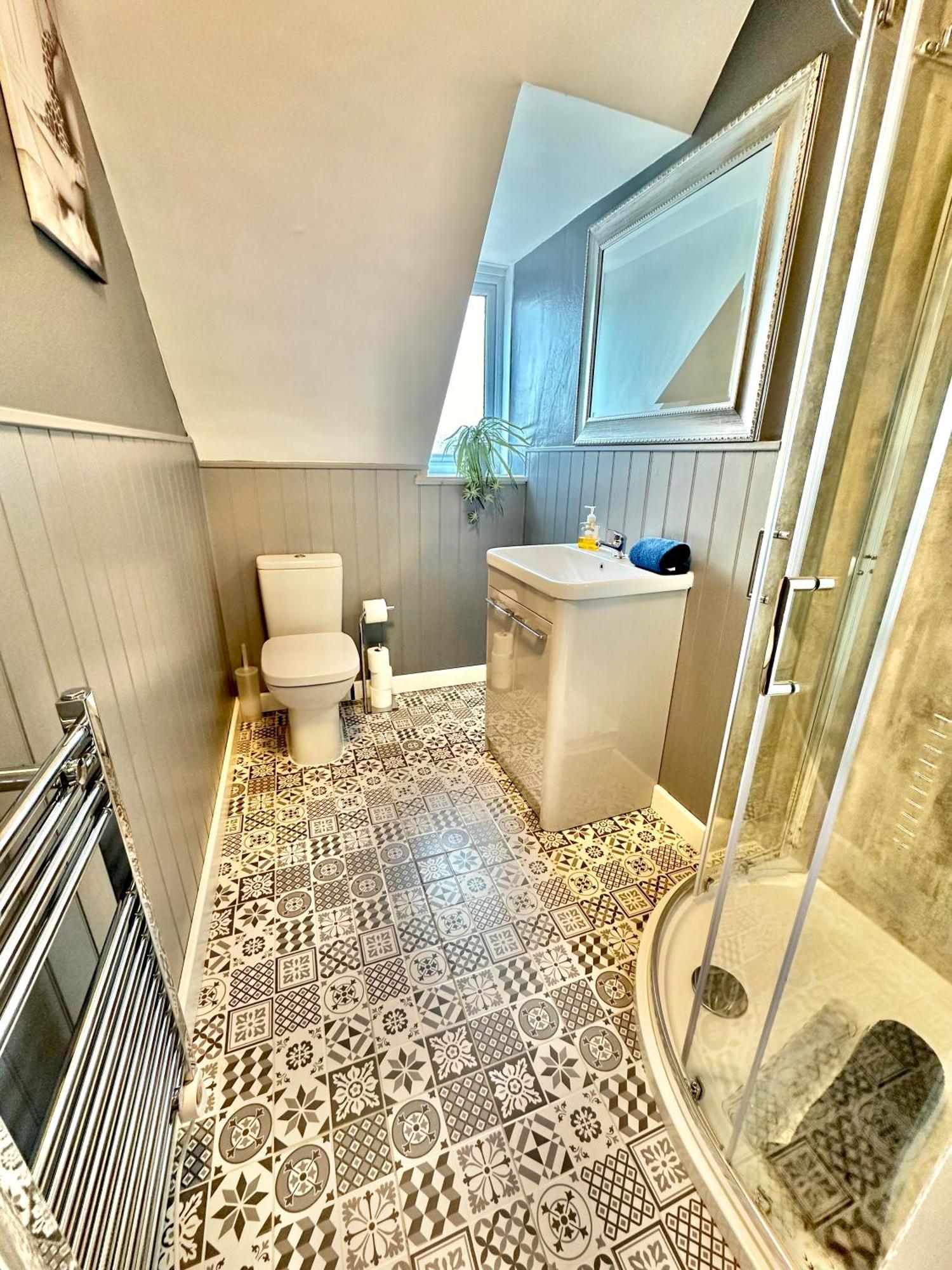 Lemur Lodge - Boutique Apartments - Short Stroll To The Beach Bournemouth Eksteriør billede