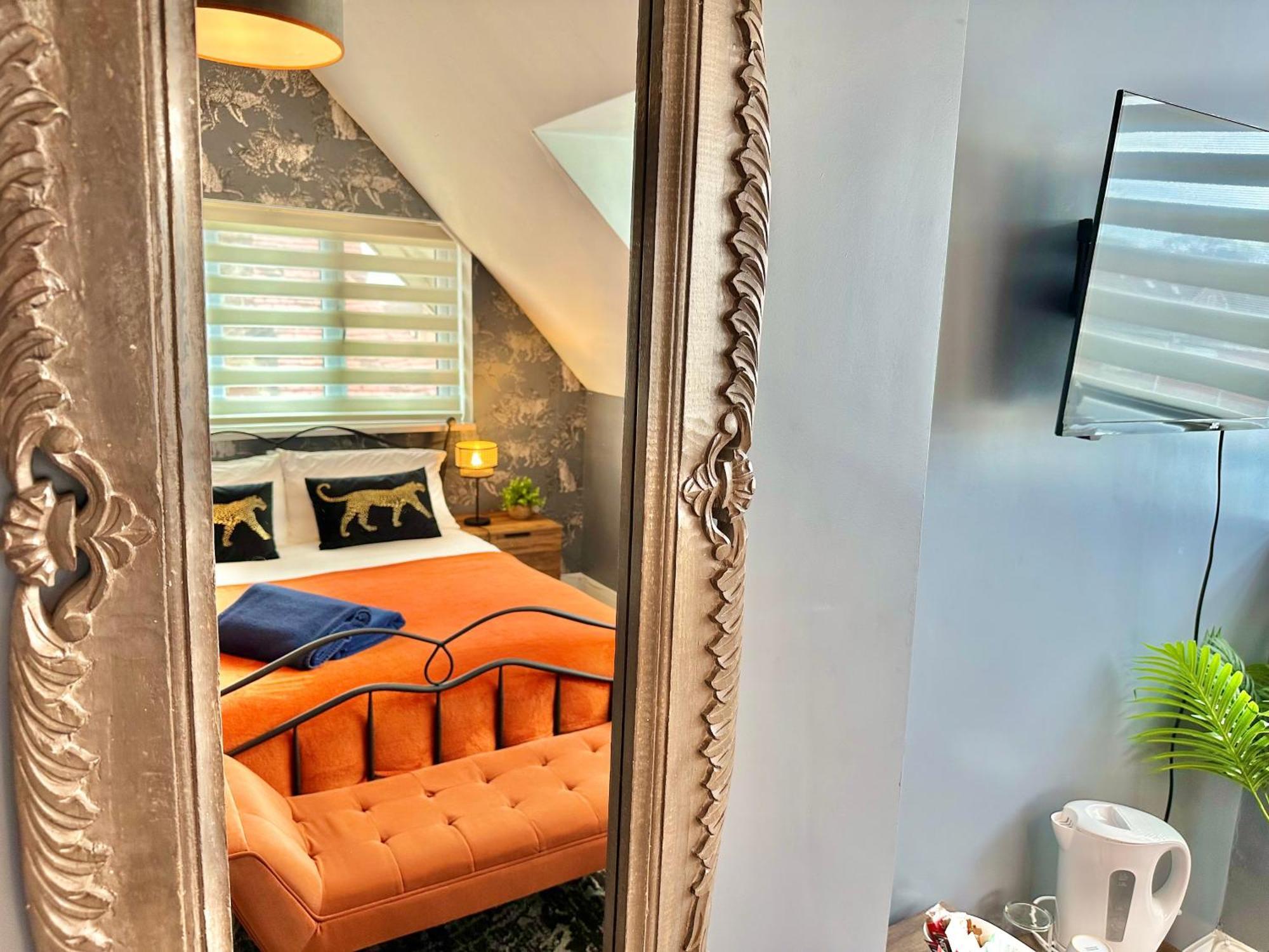 Lemur Lodge - Boutique Apartments - Short Stroll To The Beach Bournemouth Eksteriør billede