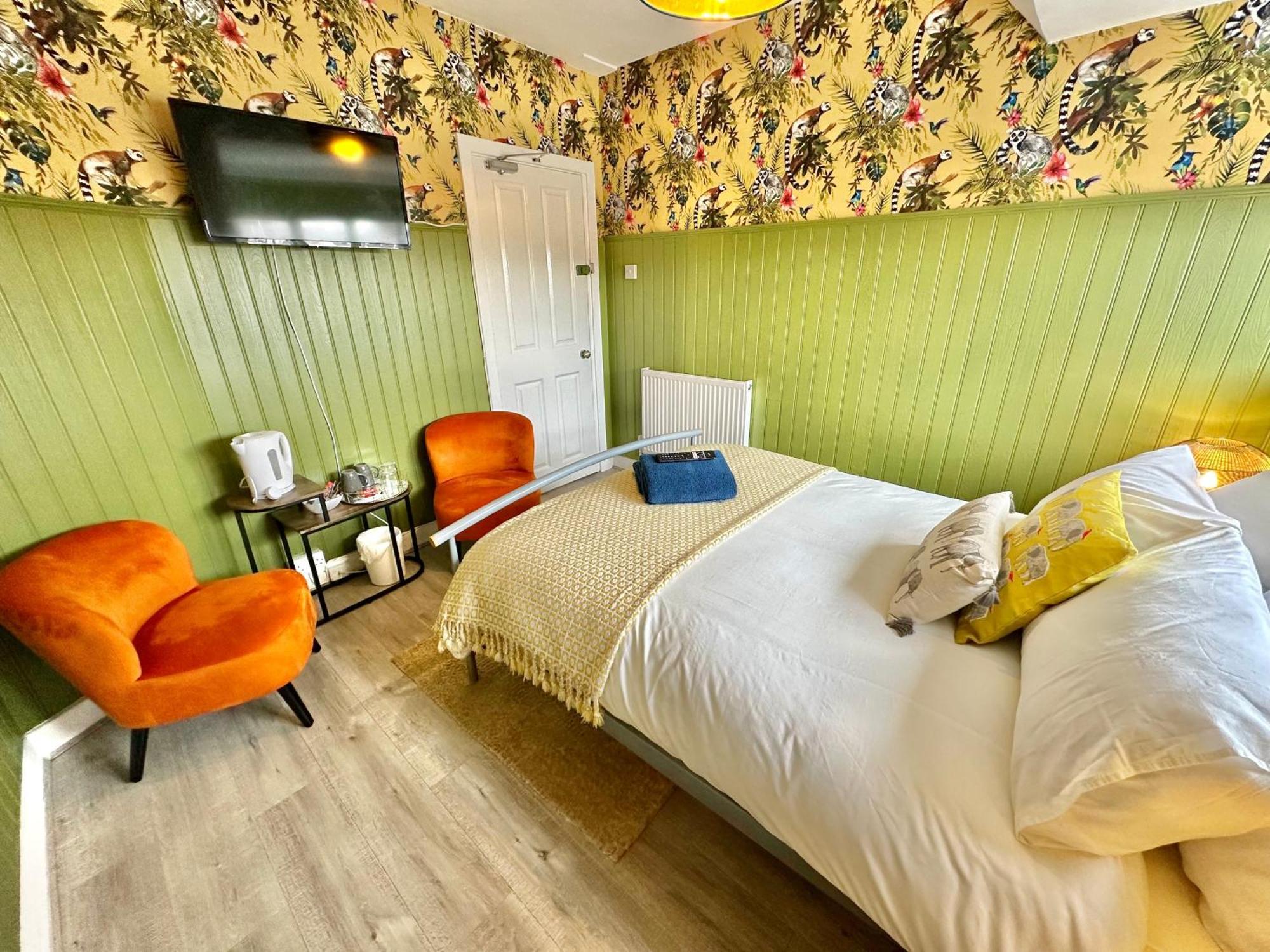 Lemur Lodge - Boutique Apartments - Short Stroll To The Beach Bournemouth Eksteriør billede