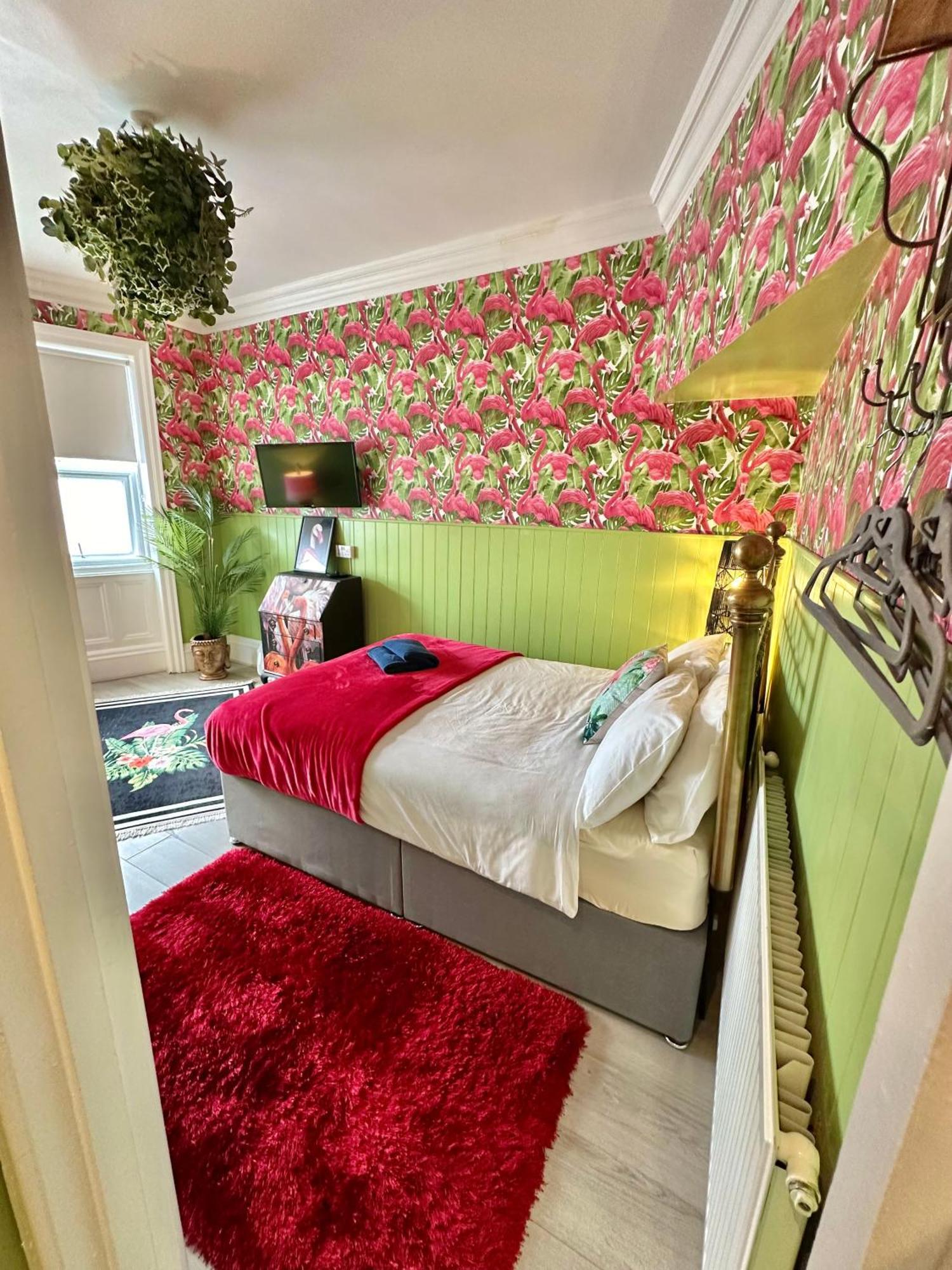 Lemur Lodge - Boutique Apartments - Short Stroll To The Beach Bournemouth Eksteriør billede