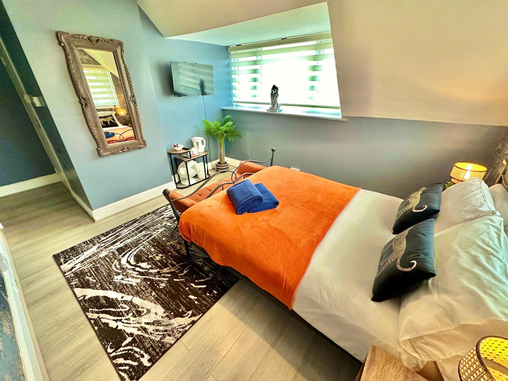 Lemur Lodge - Boutique Apartments - Short Stroll To The Beach Bournemouth Eksteriør billede