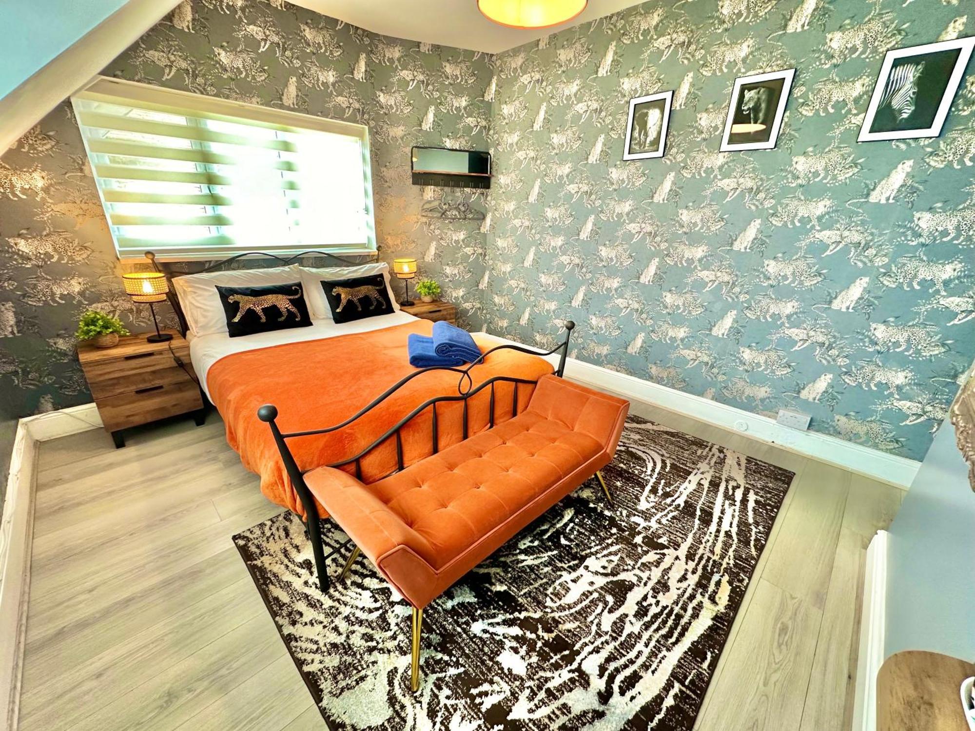 Lemur Lodge - Boutique Apartments - Short Stroll To The Beach Bournemouth Eksteriør billede