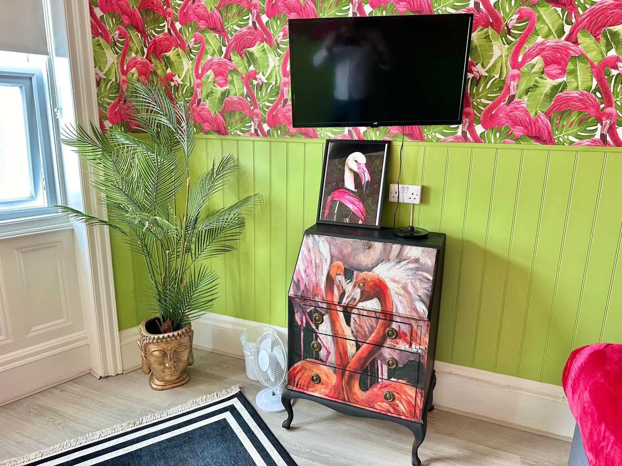 Lemur Lodge - Boutique Apartments - Short Stroll To The Beach Bournemouth Eksteriør billede